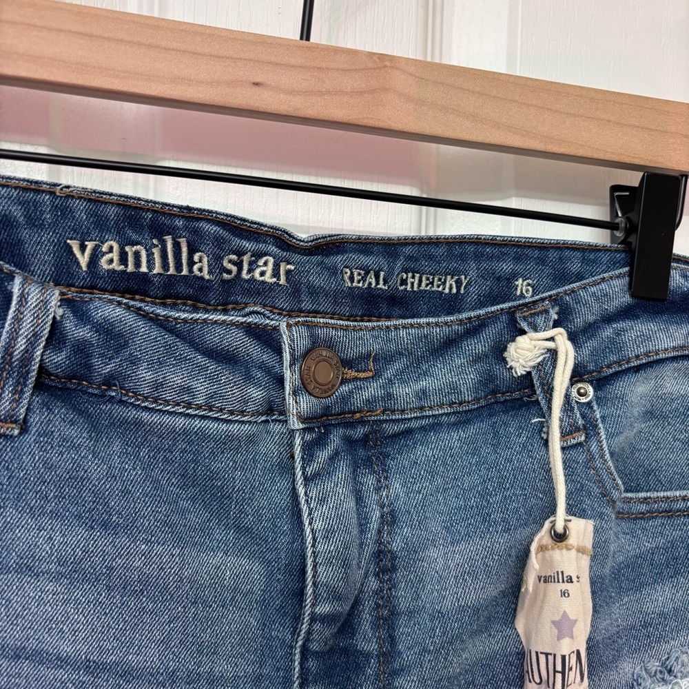 Mid Wash Distressed Denim Shorts | Vanilla Star 16 - Picture 6 of 11